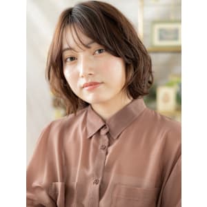 ナチュラルくびレイヤー前下がりボブパーマ　マロンベージュ