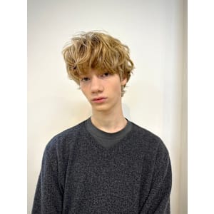 IRO【イロ】×スタイル