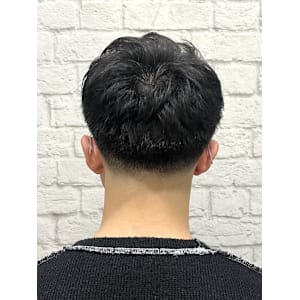 メンズ／ローフェード／アップバング／ショート／刈り上げ