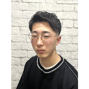 メンズ／ローフェード／アップバング／ショート／刈り上げ