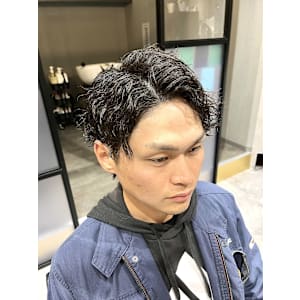 20代/30代/40代/50代/波巻き/ツイストパーマ/パー