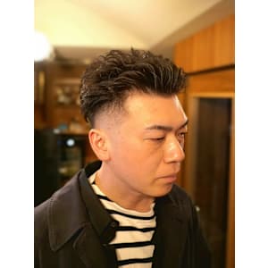 フェード　理容室　バーバー　バーバースタイル　刈り上げ　短髪