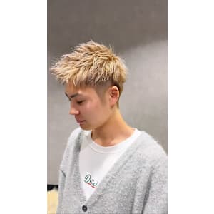 ハイトーンツーブロックショート