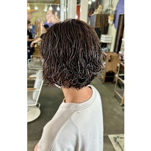 ミディアムボブ×パーマ