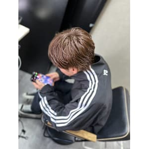 明るめベージュ