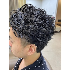 スパイラルパーマ　オールバック風