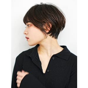 前下がりショート・ボブ/絶壁解消/前髪あり/40代