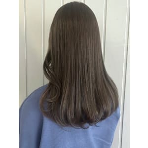 オリーブベージュ ワンカール セミロング 透明感カラー