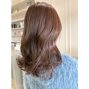 髪質改善カラー ラテベージュ ゆる巻きアレンジ ベージュ系