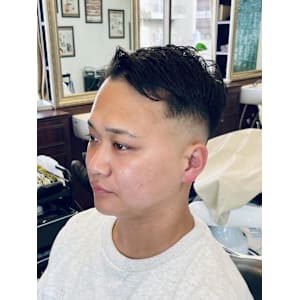 【20代 男性】ロンドンカジュアルフェード（大宮/バーバー）