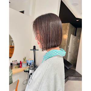 Noele hair atelier×スタイル