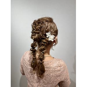 Noele hair atelier×スタイル