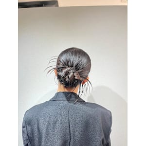 Noele hair atelier×スタイル