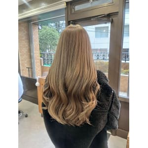 Noele hair atelier×スタイル