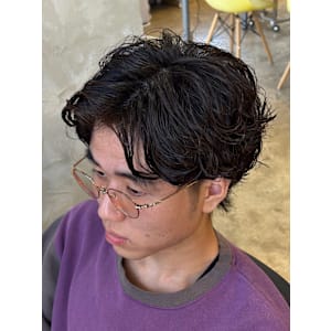 メンズマッシュカットツーブロックスパイラルシャドウパーマ