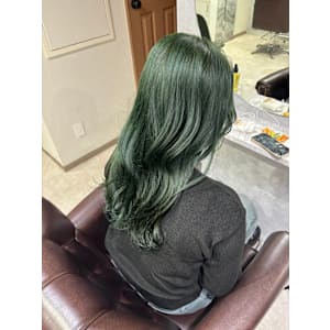 グリーンカラー×ダブルカラー - GLADGE池袋/ダブルカラー/ブリーチ【グラッジイケブクロダブルカラーブリーチ】掲載中