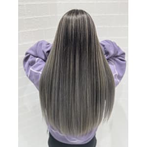 シルバーバレイヤージュ - HEARTS hair's五日市店【ハーツヘアーズイツカイチテン】掲載中