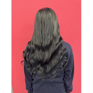 万人受けする黒髪ロング！