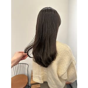 池袋  イルミナカラー 透明感  オリーブブラウン♪