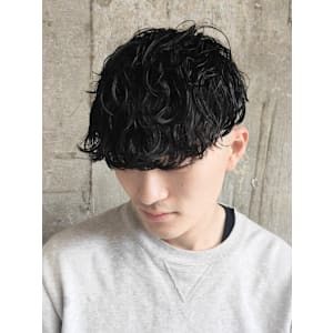 波巻きスパイラルスペインカール 刈り上げ マッシュ