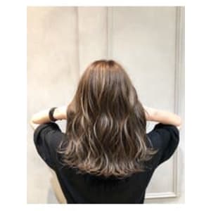 ゆる波ウェーブ×ハイライトシルバーグレージュ