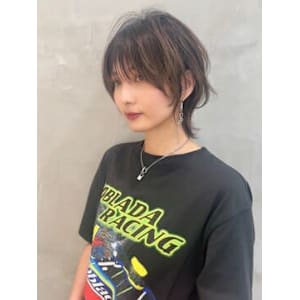 斜め45°も素敵なウルフカット　ウルフ　ネオウルフ