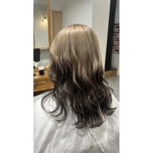 ＊ルーツカラー