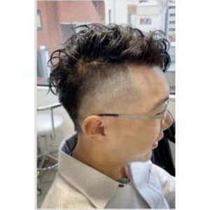 アシメ刈り上げパーマ