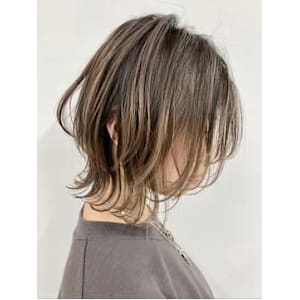 ネオウルフハイライトグラデーションボブウルフ　ウルフカット