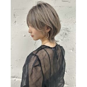 グレージュ×ウルフ　ウルフカット　ウルフ