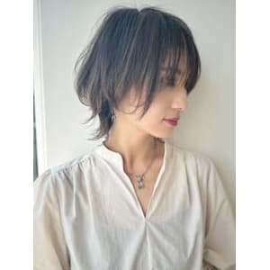 コントラストハイライト　ネオウルフ　ボブウルフ　ウルフカット