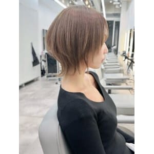 ミルクティベージュ×ウルフ　ウルフカット　ウルフ