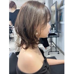 ネオウルフ×オフィスハイライトボブウルフウルフカット