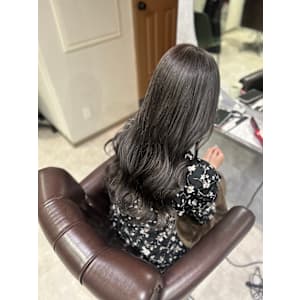 ダークグレージュ - GLADGE池袋/ダブルカラー/ブリーチ【グラッジイケブクロダブルカラーブリーチ】掲載中