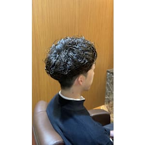 メンズパーマ　ツーブロック