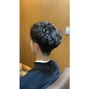 メンズパーマ　ツーブロック