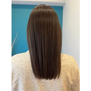 アッシュ×セミロング×髪質改善カラー - UNPEU【アンプー】掲載中