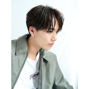 ダークアッシュ/韓国ヘア/センターパート/曲がる縮毛矯正