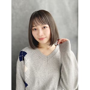 ショートヘア/イルミナカラー/ヘッドスパ/酸熱トリートメント