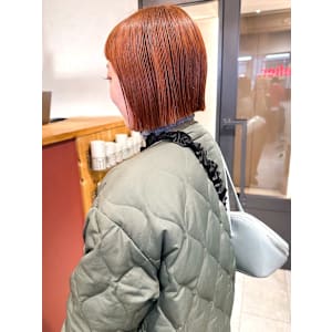 オレンジカラー ダブルカラー ミニボブ 切りっぱなしボブ