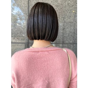 【felice MICHI 豊田 希美】暗髪カラー ミニボブ