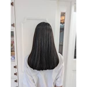 髪質改善（2枚目ビフォーあり）