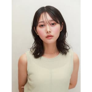 ゆるふわロングボブ束感シースルーバング