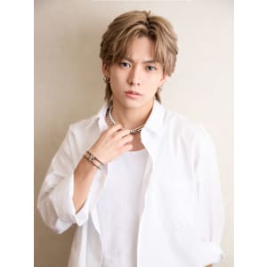 リバースセンターパート×ハイトーンミルクティー