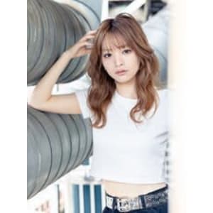 くせ毛風ハイトーングレージュ