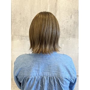 ハイトーンベージュカラー«ARCH Sayaka»