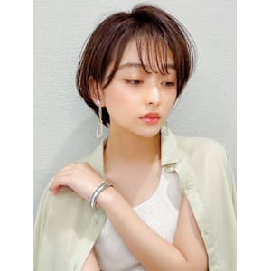 ひし形ショートイメチェン美髪耳かけショートホワイトブロンド - AFLOAT/L 錦糸町【アフロートエル】【アフロートエル キンシチョウ】掲載中