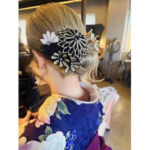 カチモリ/卒業式ヘア/袴/ヘアセット - ungu GALLERY【アングゥギャラリー】掲載中