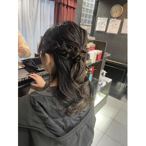 ハーフアップ【錦糸町北口】ayaka