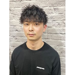 ツーブロックツイストスパイラルパーマ